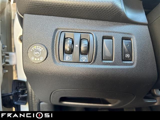 RENAULT Clio 0.9 tce energy Life Gpl 90cv