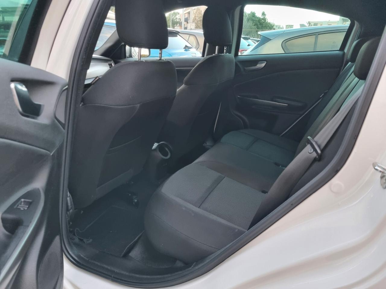 Alfa Romeo Giulietta 1.6 JTDm-2 105 CV Business