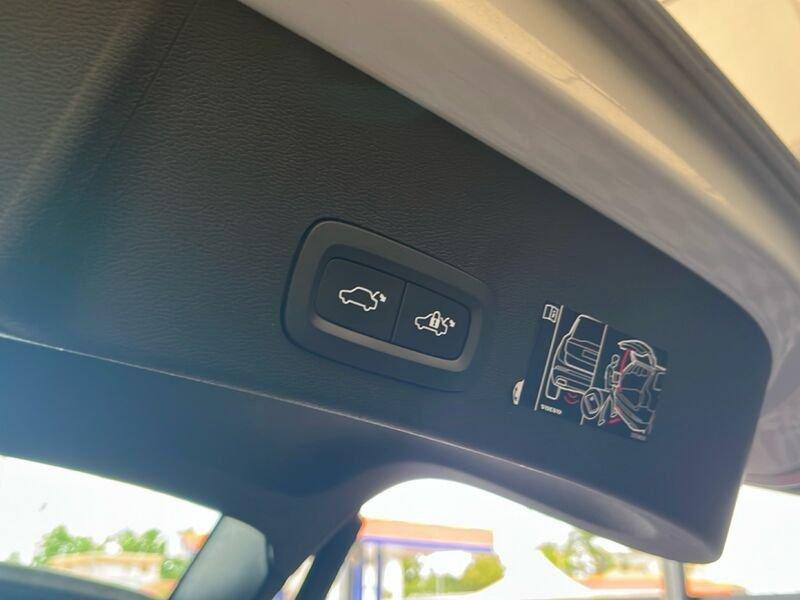 Volvo XC40 Recharge T5 Plug-in Hybrid Recharge Inscription