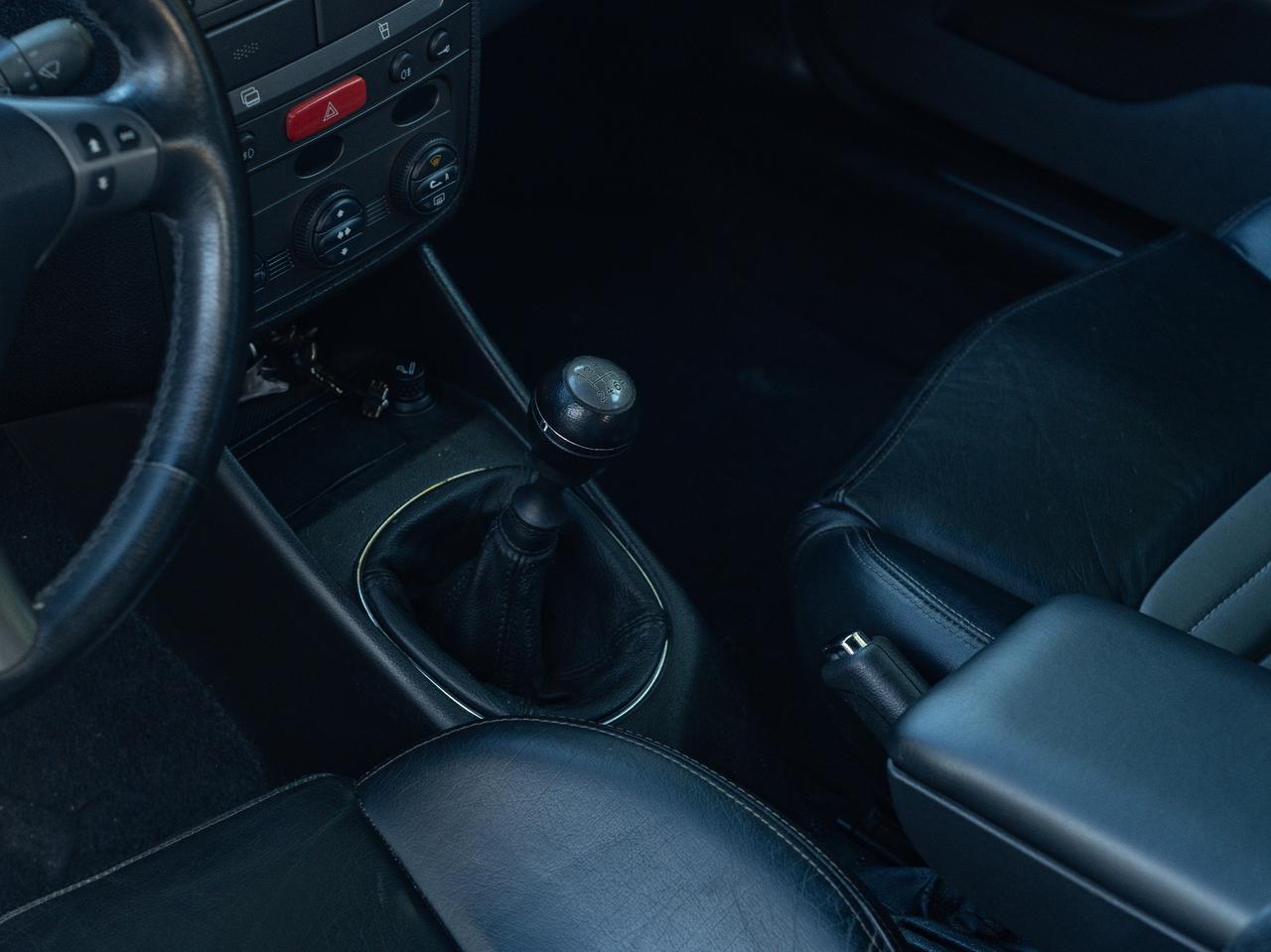 Alfa Romeo 147 3.2i V6 24V cat 3 porte GTA