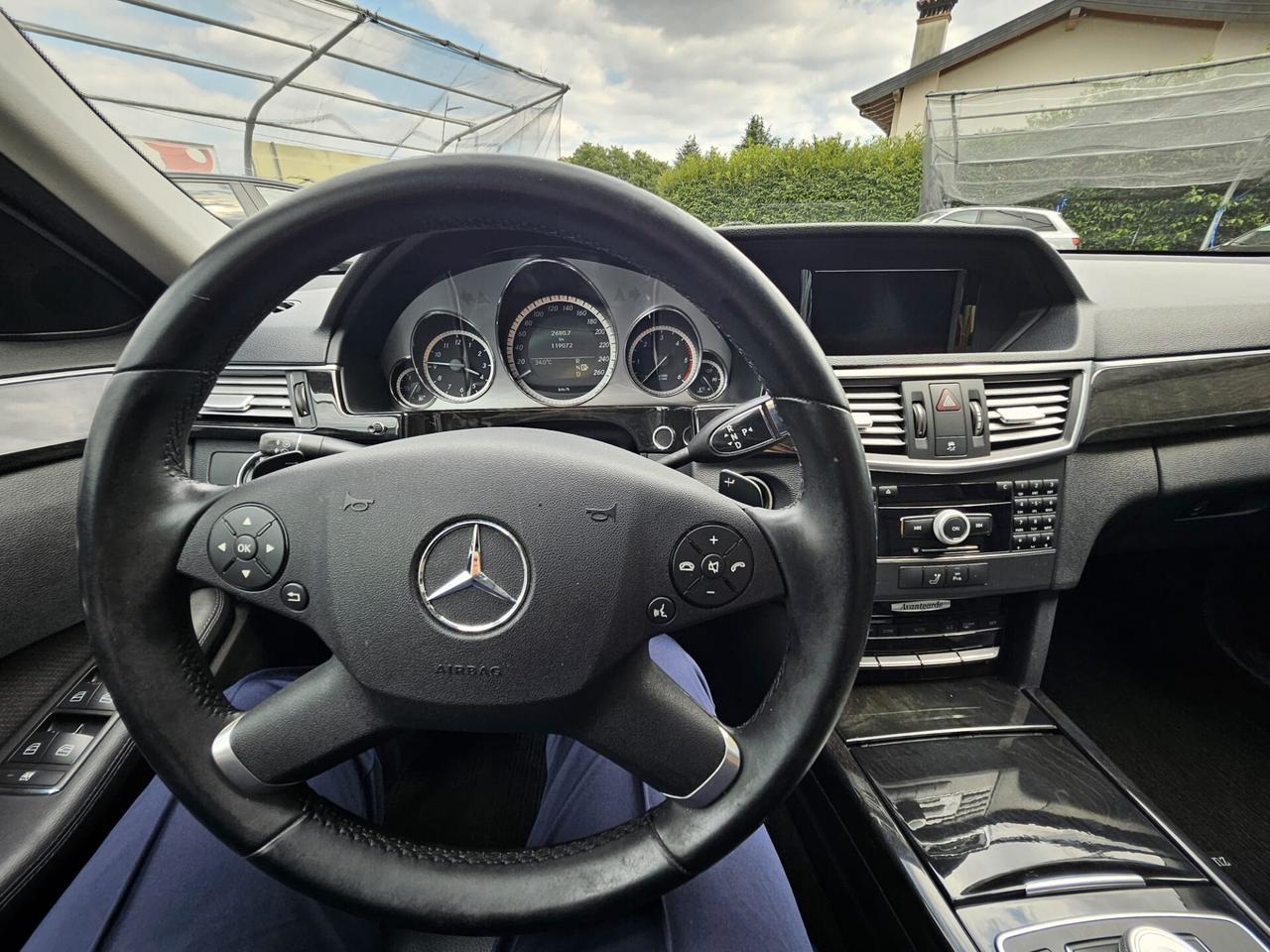 Mercedes-benz E 350 CDI BlueEFFICIENCY Avantgarde