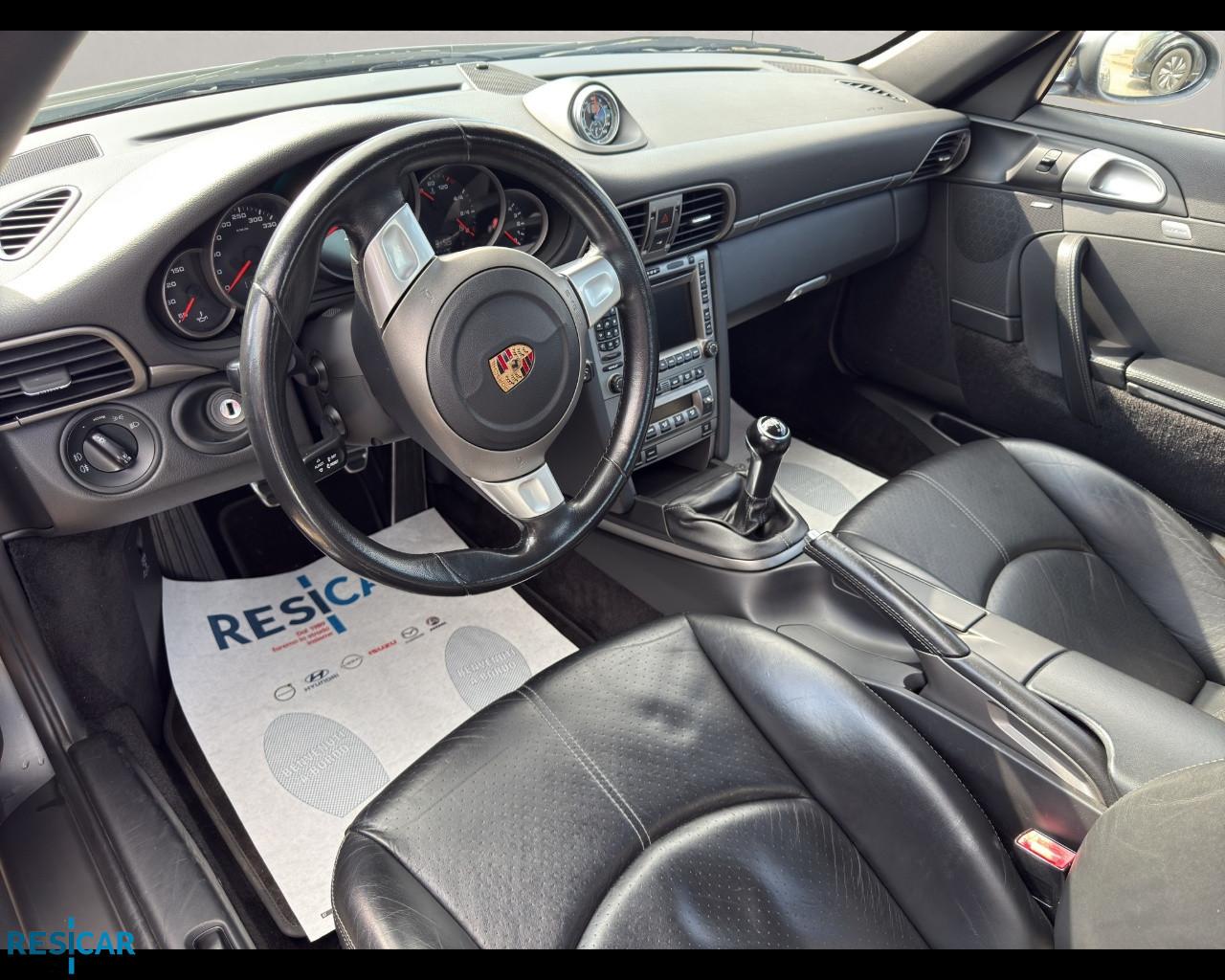 PORSCHE 911 Coupe 3.6 Carrera