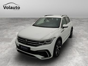 VOLKSWAGEN Tiguan II 2021 - Tiguan 1.5 tsi R-Line 150cv dsg