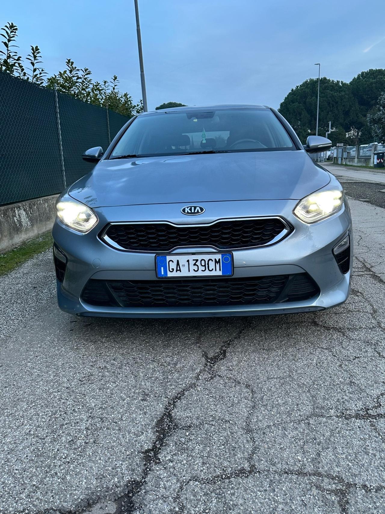 Kia Ceed 1.6 CRDi 136 CV 5p. Evolution