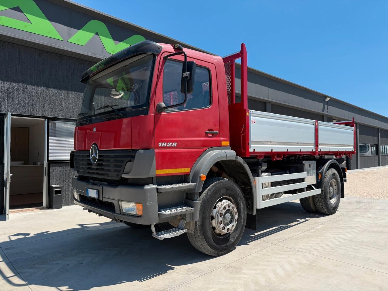 Mercedes Benz Atego 1828K ribaltabile trilaterale 4x2 EU3