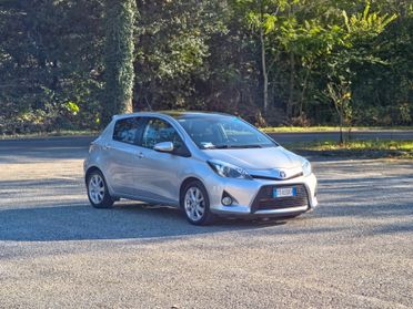 Toyota Yaris 1.5 Hybrid 5 porte Style Automatica E5B NEO 2013