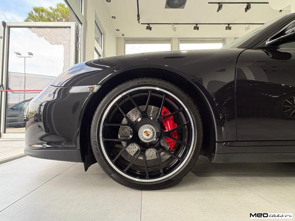PORSCHE - 997 - 911 Carrera 4 GTS Coupé