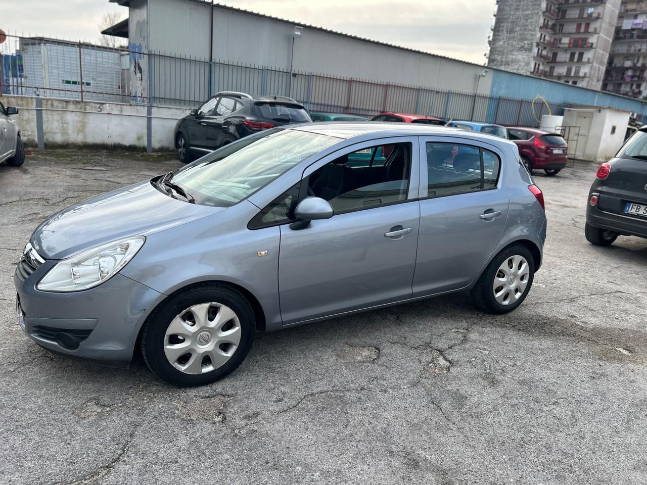 Opel Corsa 1.2 5 porte Cosmo