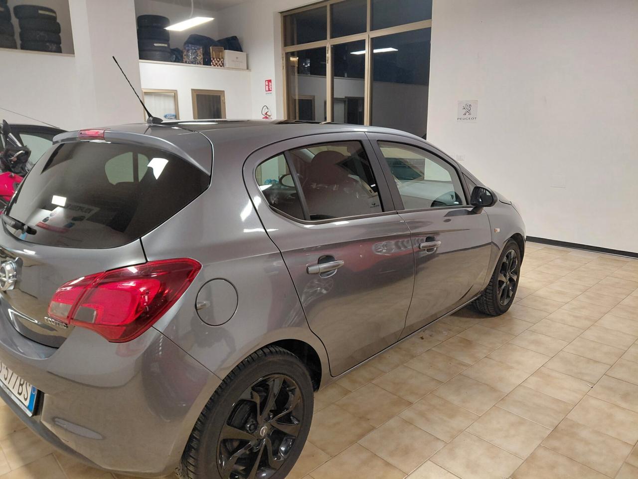 OPEL CORSA ANNO 2018 BZ GPL ADATTA NEOPATENTATI 147 MILA