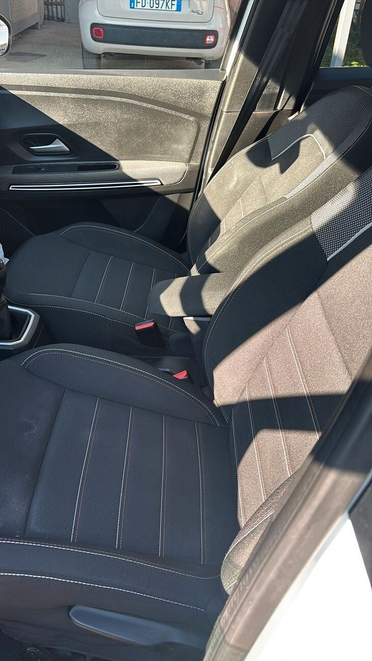Dacia Jogger 1.0 TCe GPL 100 CV 7 posti Extreme