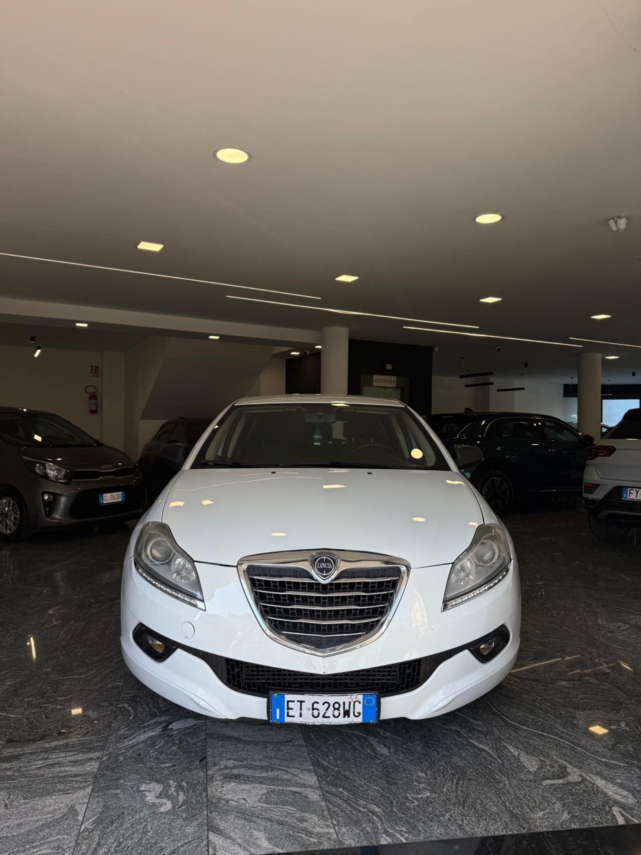 Lancia Delta 1.6 MJT DPF Silver