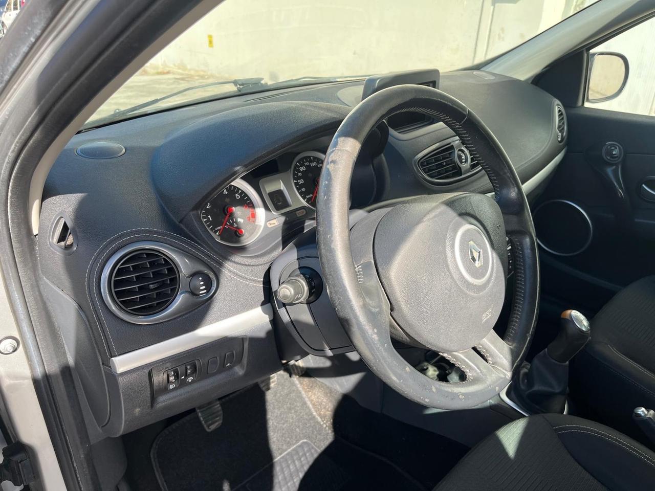 Renault Clio 1.2 benzina 16V Km 132.000