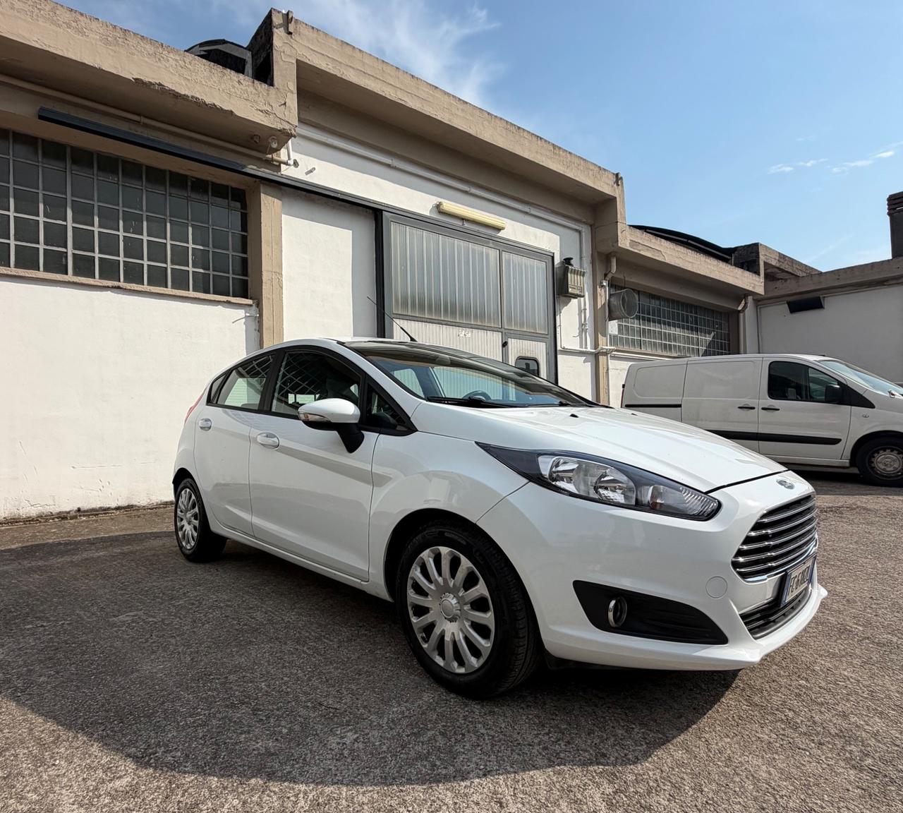 Ford Fiesta 1.5 TDCi 75CV 3 porte Black & White Edition