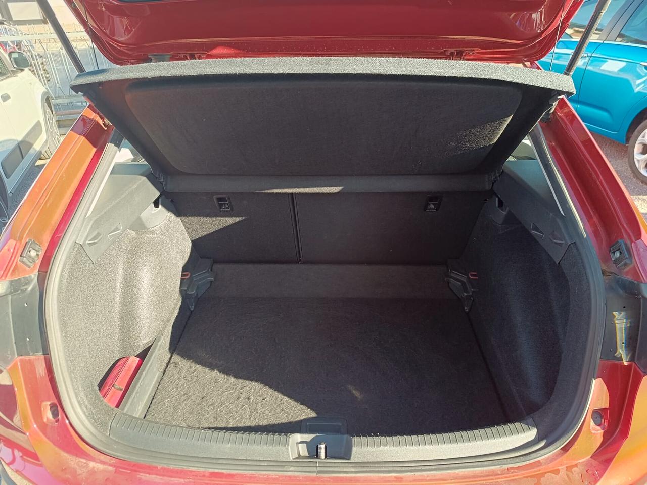 VOLKSWAGEN TAIGO LIFE EDITION 1.0 95 cv BENZINA -PROMO DICEMBRE GA FIN&SAFE-