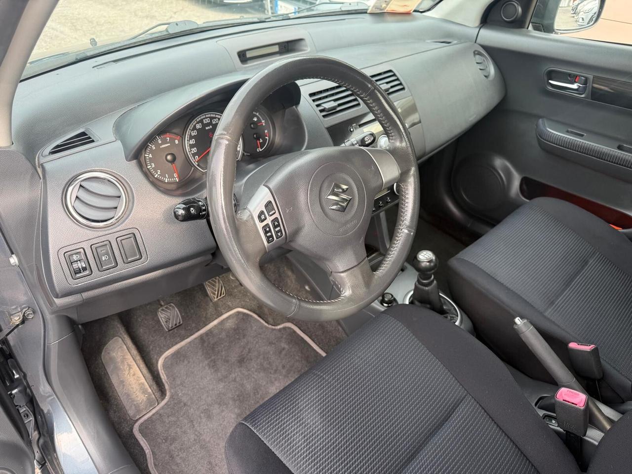 Suzuki Swift 1.3 4x4 5p. GL