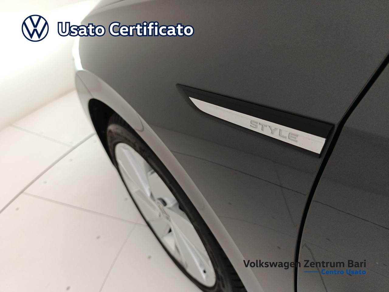 Volkswagen Golf 1.5 tgi style 130cv dsg