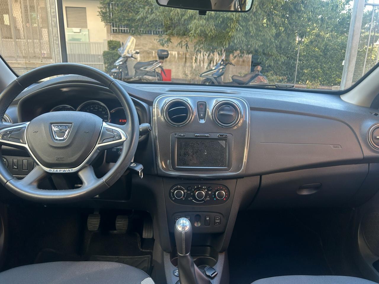 Dacia Sandero Stepway 1.0 TCe 100CV ECO-G 15th Anniversary