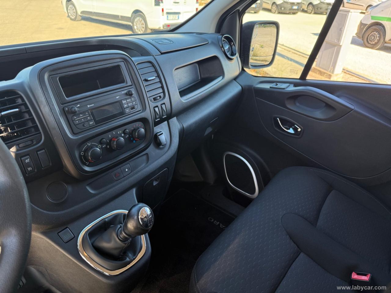 Vivaro 29 1.6CDTI 120 PL-TN Furg.Essent.