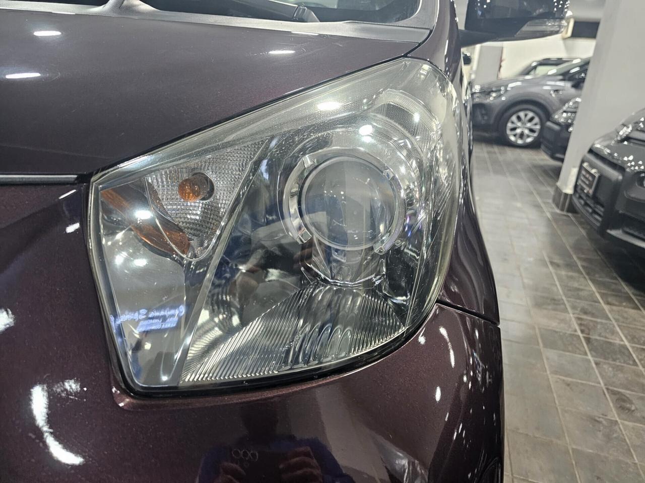 NUOVA TOYOTA iQ 1.0 VVT-i SOL 68CV BLACK LINE