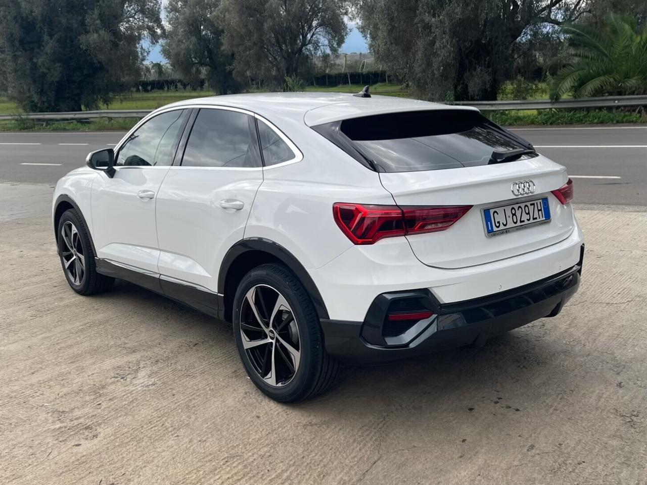 Audi Q3 SPB 35 TDI S tronic Business Plus