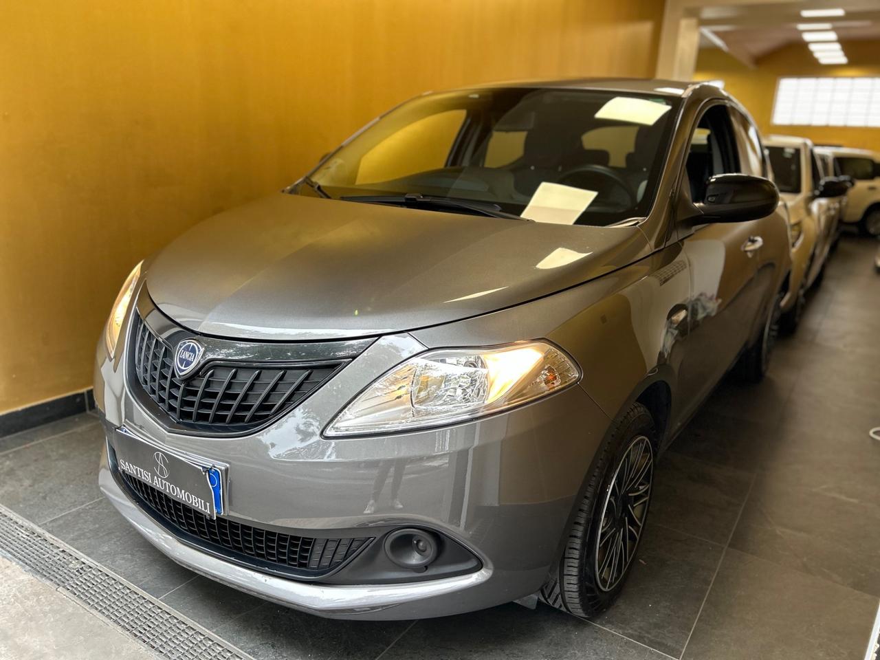 Lancia Ypsilon 1.0 FireFly Hybrid Silver Plus s&s *** 35.000KM * ESENZIONE BOLLO 2027 ***