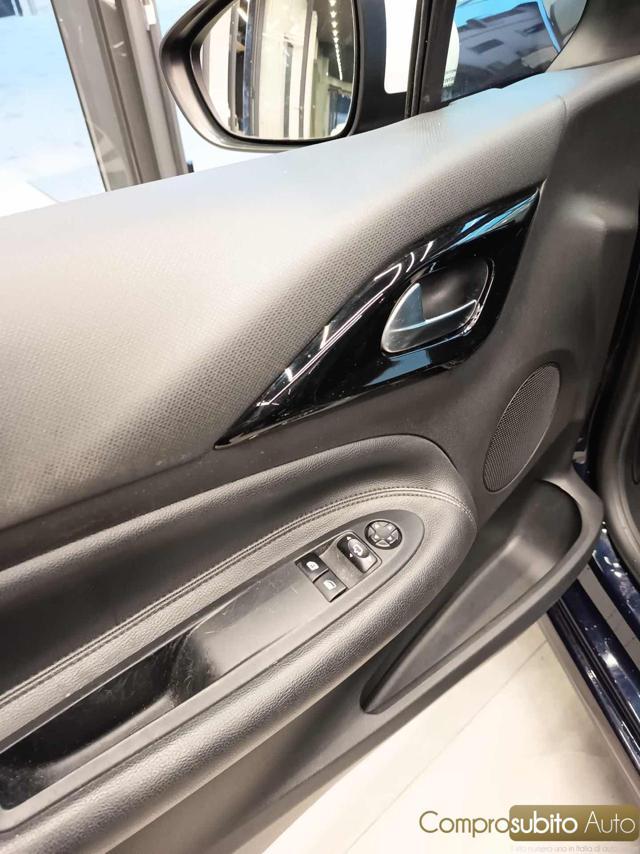 DS AUTOMOBILES DS 3 1.2 VTi 82 So Chic