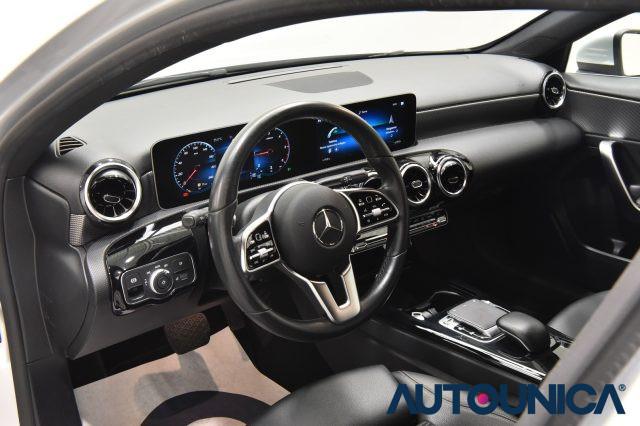 MERCEDES-BENZ A 180 D AUTOMATICA SPORT NAVI LED COCKPIT