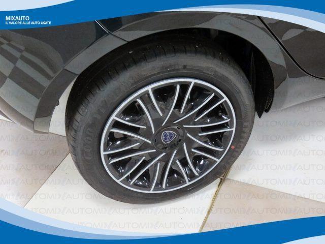 LANCIA Ypsilon Hybrid 1.0 FireFly 70cv 5 Porte Gold EU6 KM Ø