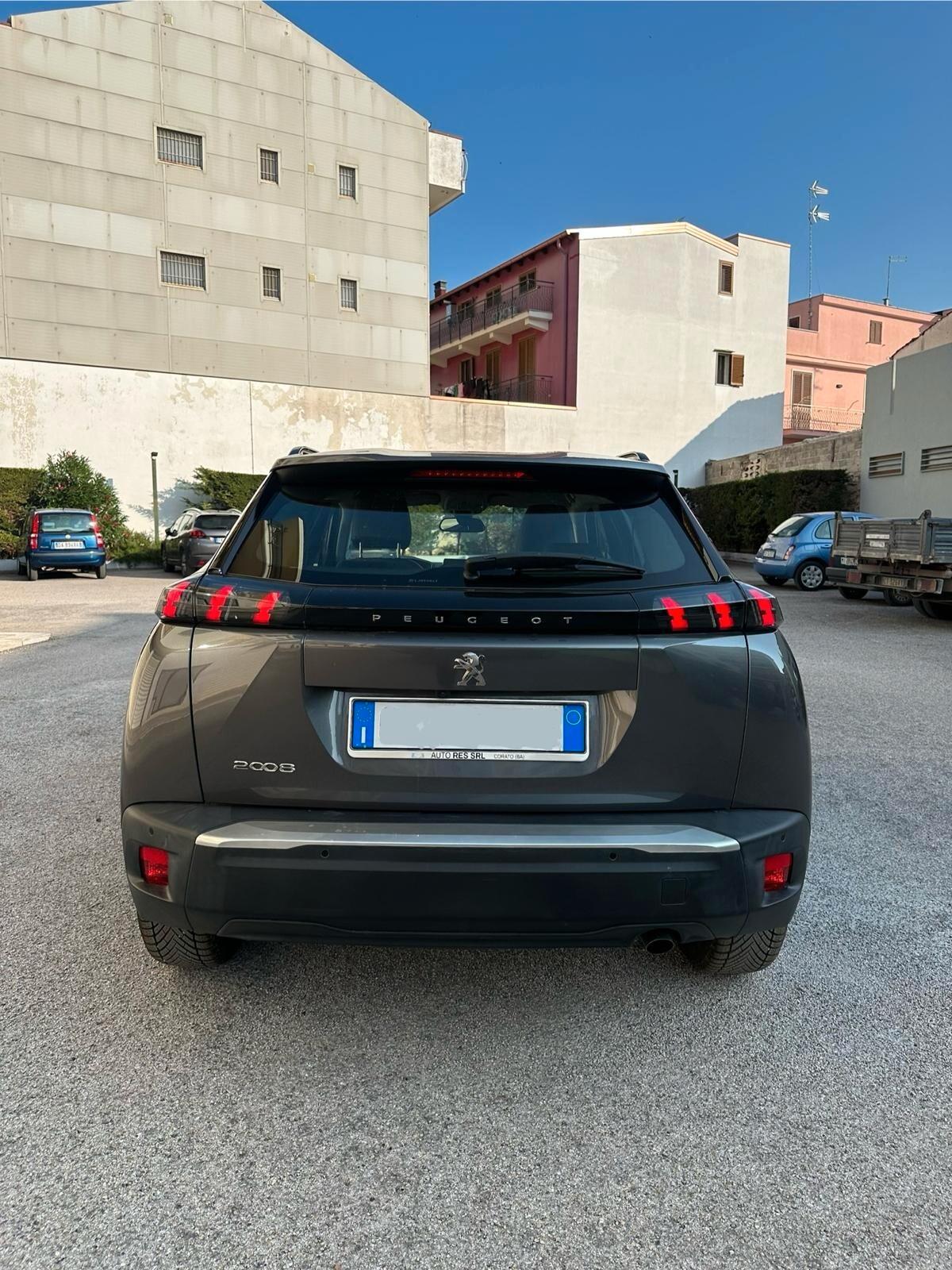 Peugeot 2008 BlueHDi 100 S&S Allure
