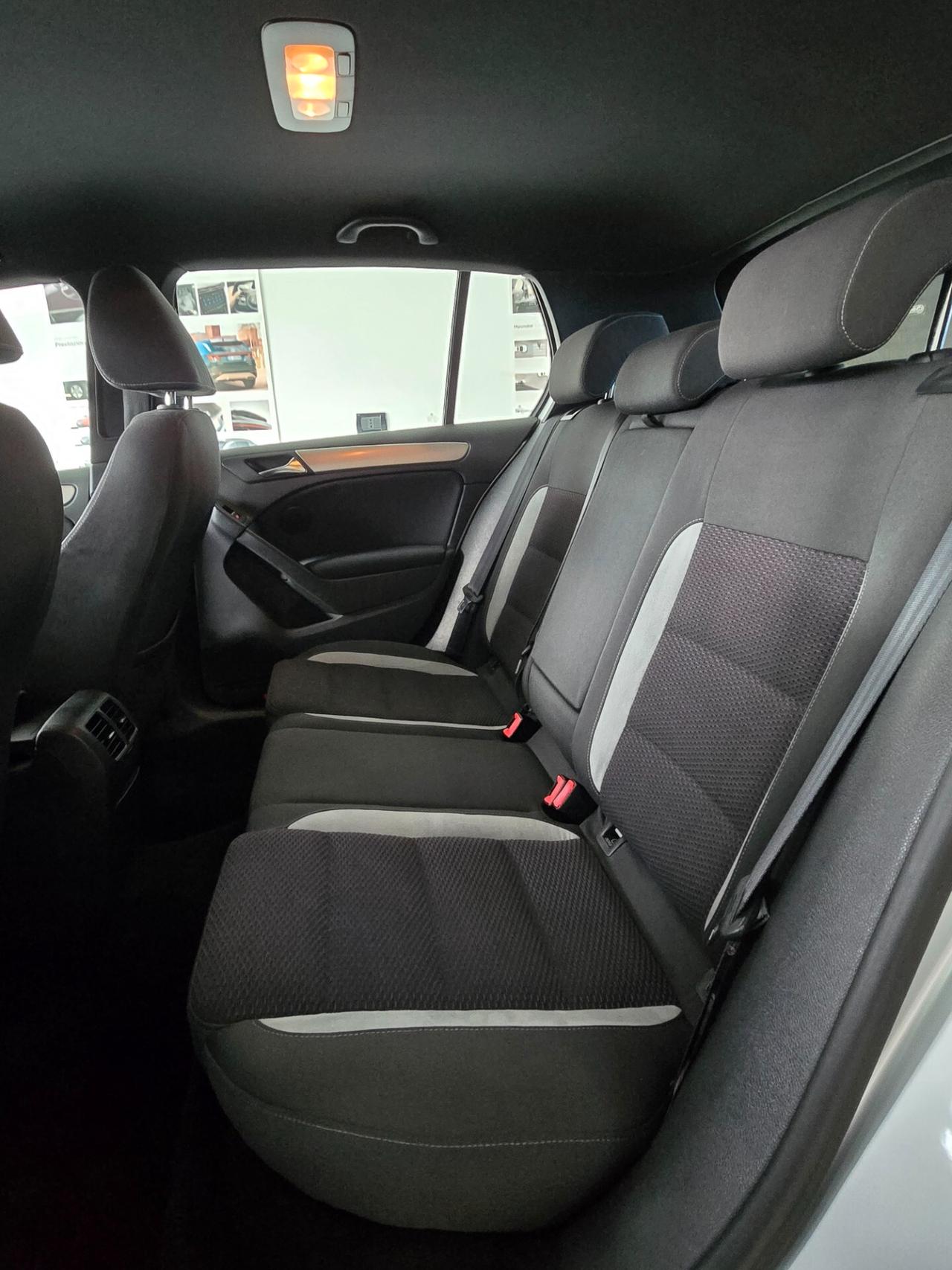 Volkswagen Golf 1.6 TDI R Line