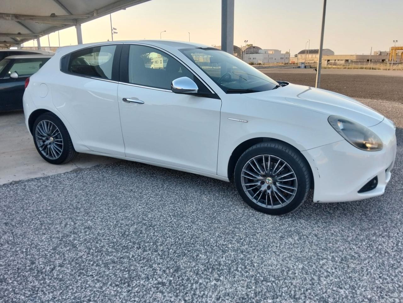 Alfa Romeo Giulietta 2.0 JTDM-2 140 CV EXCLUSIVE