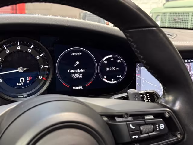 PORSCHE 911 Carrera 4S