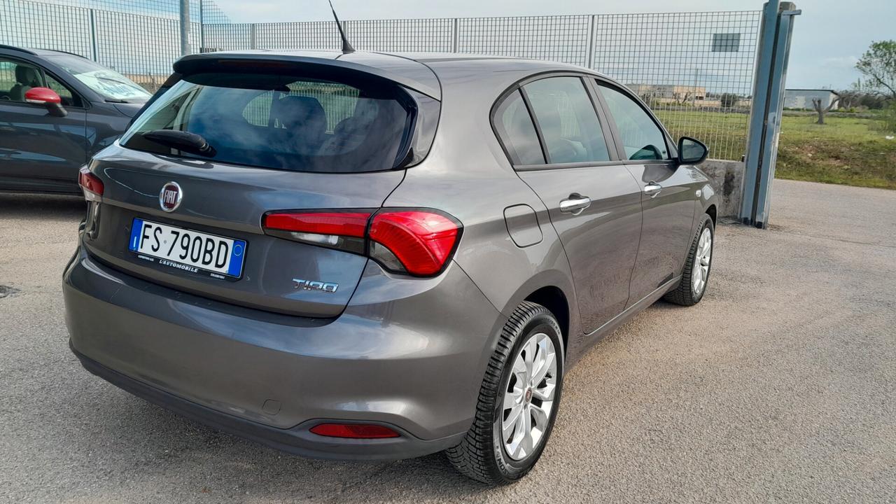 Fiat Tipo 1.3 Mjt S&S SW Lounge