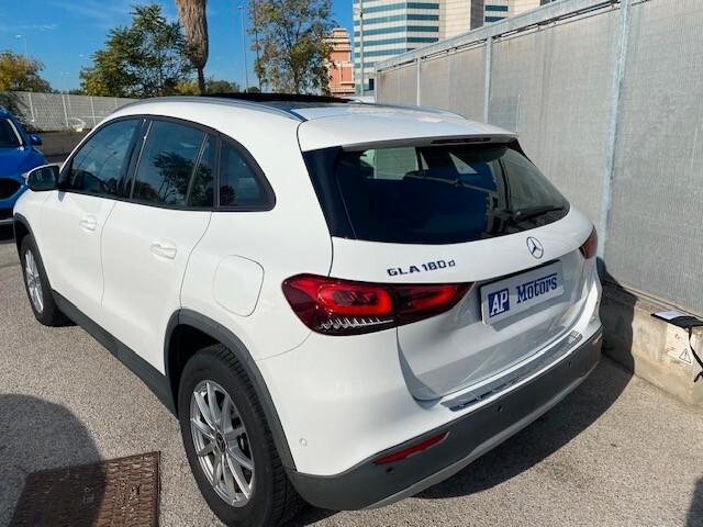 Mercedes GLA 180 d Automatic Business Extra 2000 116 Cv 2021 LED/Tetto
