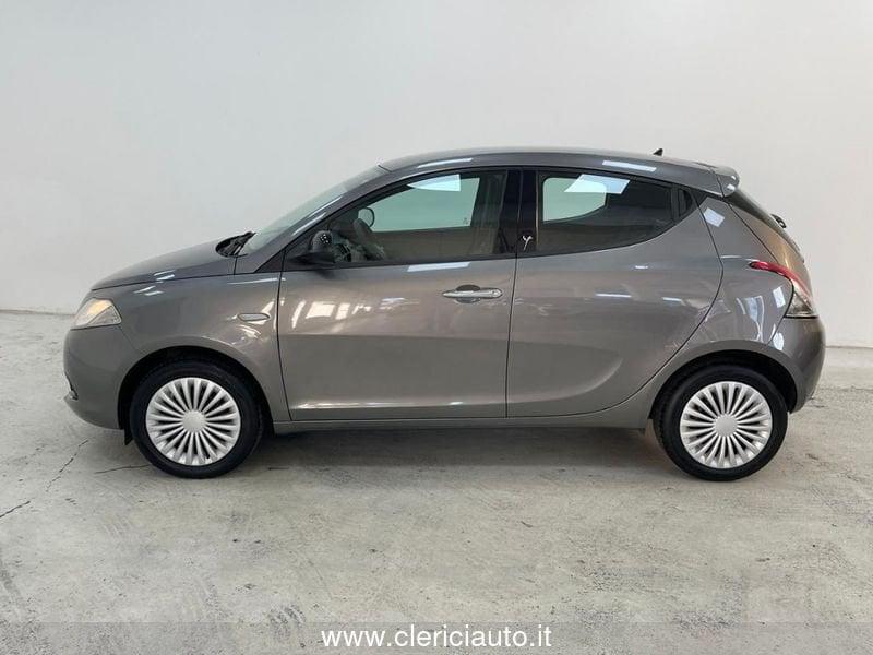 Lancia Ypsilon 1.2 69 CV 5 porte Silver