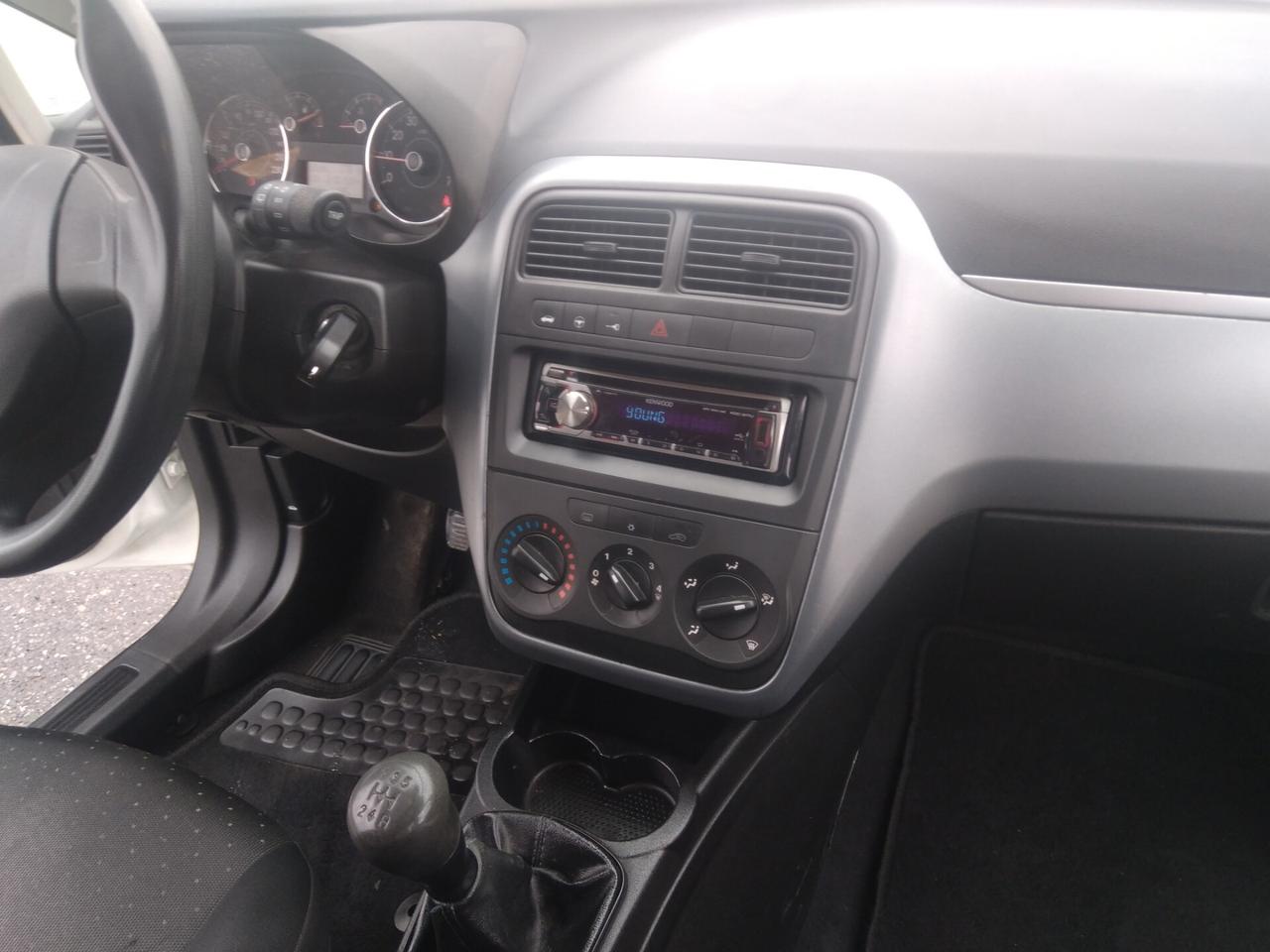 Fiat Grande Punto 1.3 MJT 75 3p.Van Active 2pt x neopatentati