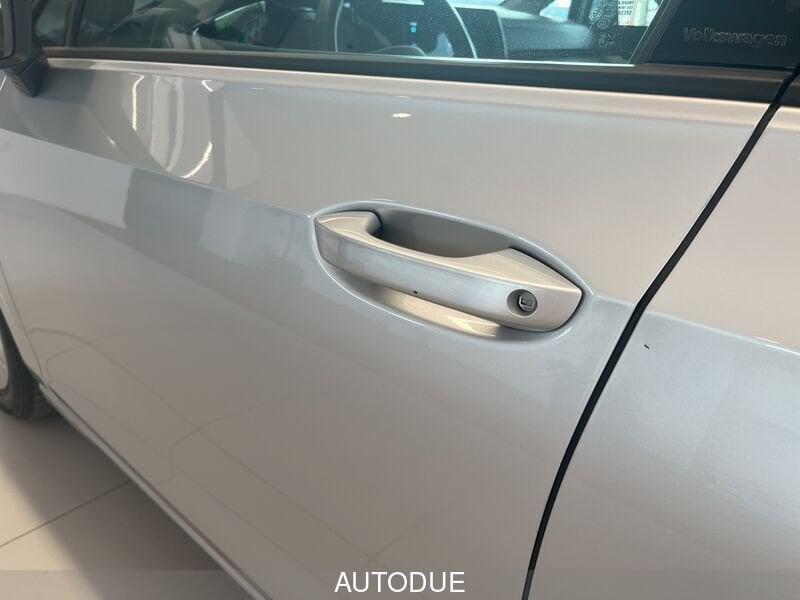 Volkswagen Golf VIII 2020 1.0 etsi evo Life 110cv dsg