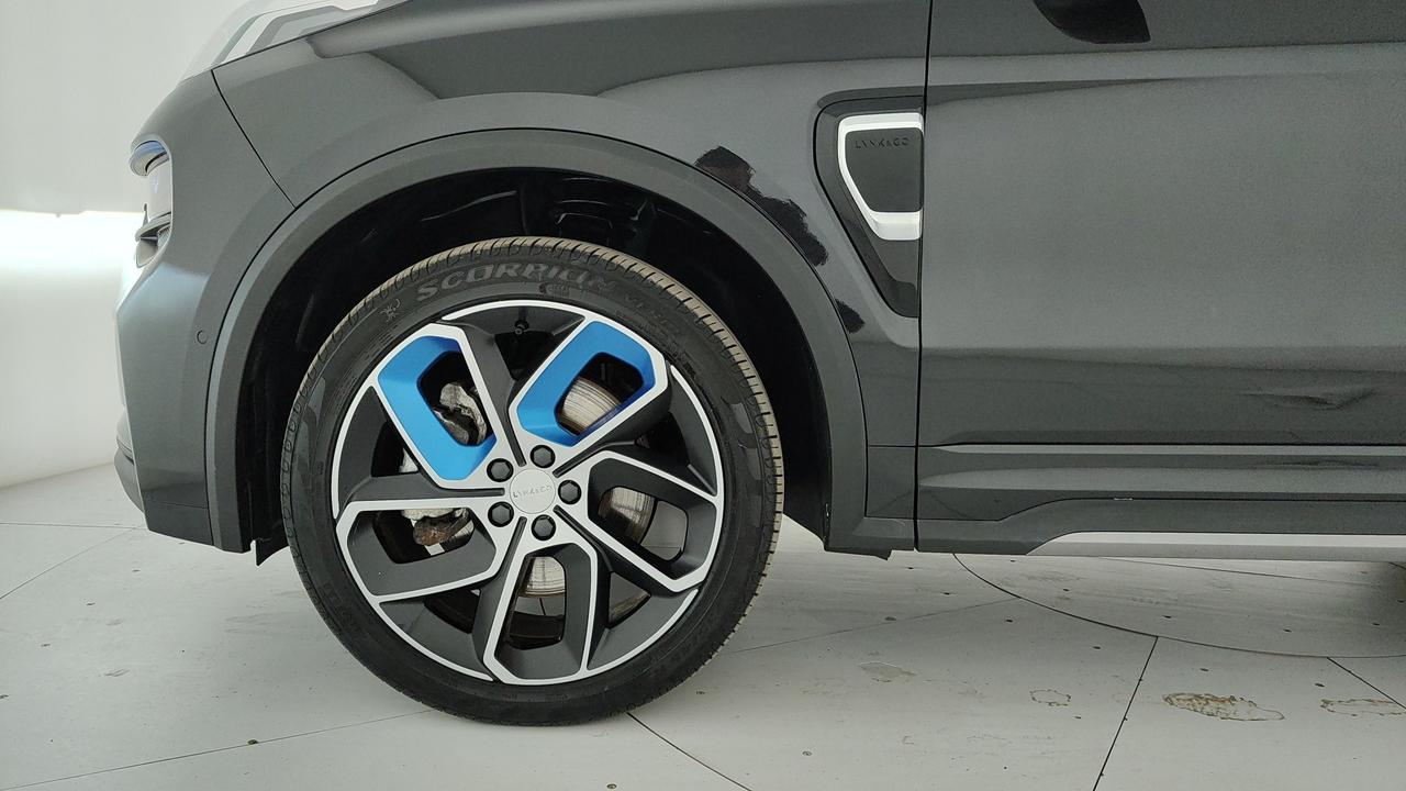 LYNK & CO 01 1.5 td phev auto