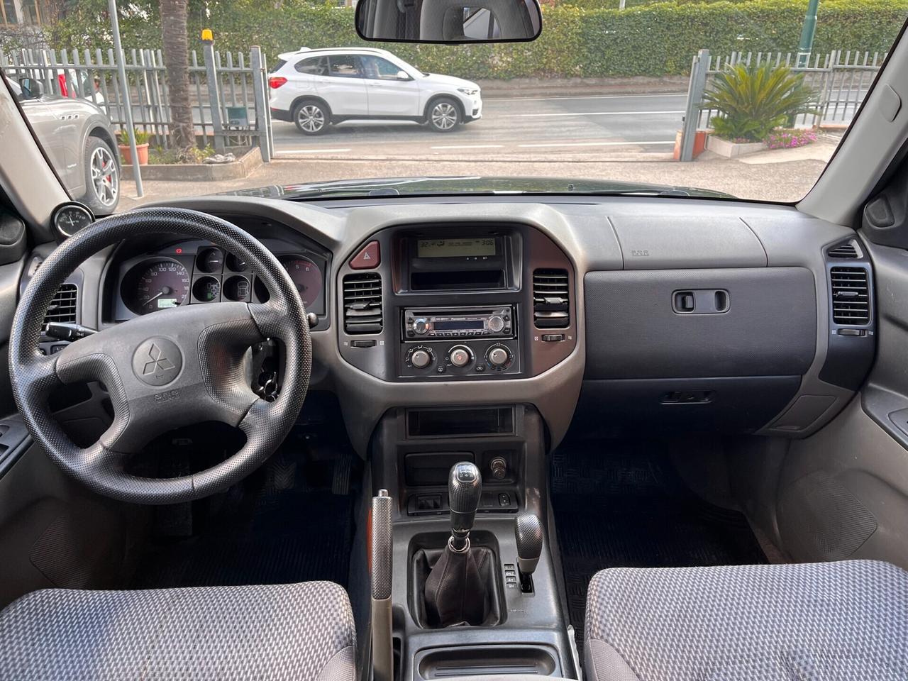 Mitsubishi Pajero 2.5 TDI Fuoristrada 4x4 Diesel Autocarro