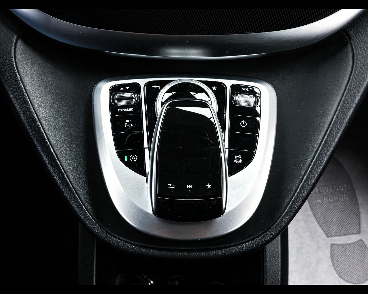 Mercedes-Benz Classe V (W447) - V 200 d Automatic 4Matic Executive Compact