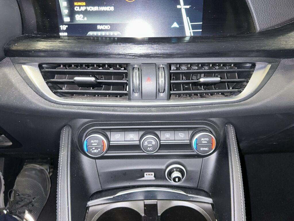 Alfa Romeo Stelvio 2.2 Turbo Business Q4 Auto