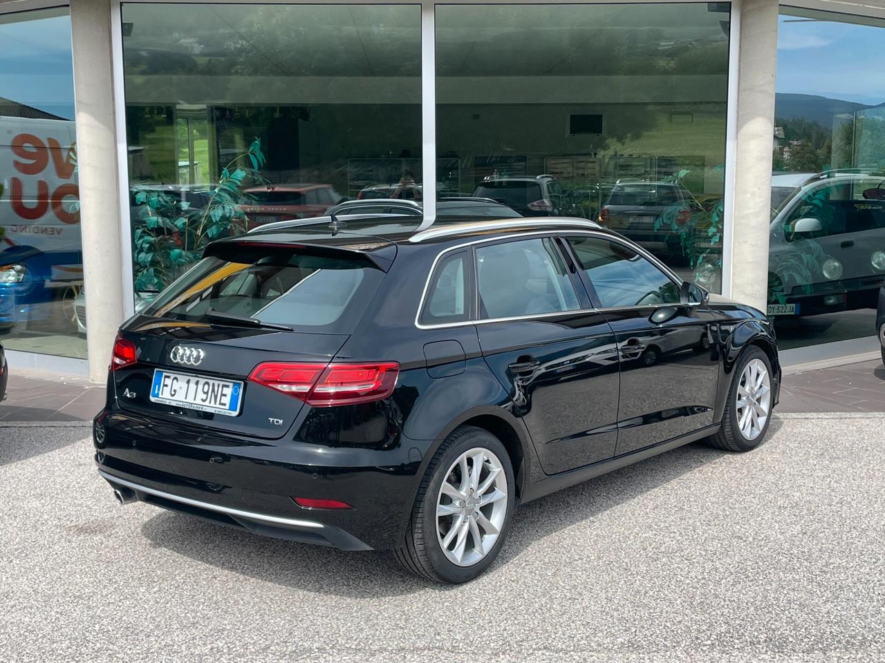 Audi A3 SPB 1.6 TDI Sport "97.000 KM"
