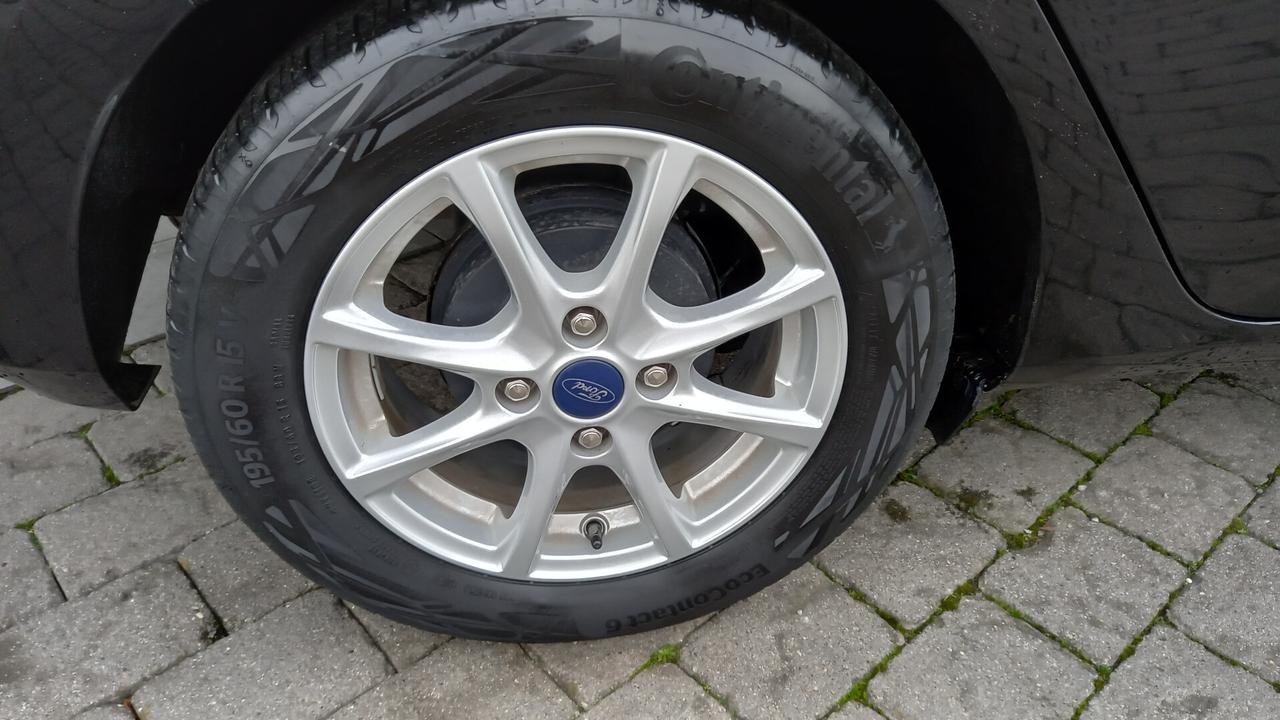 Ford Fiesta 1.0 Ecoboost Hybrid 125 CV 5 porte Titanium