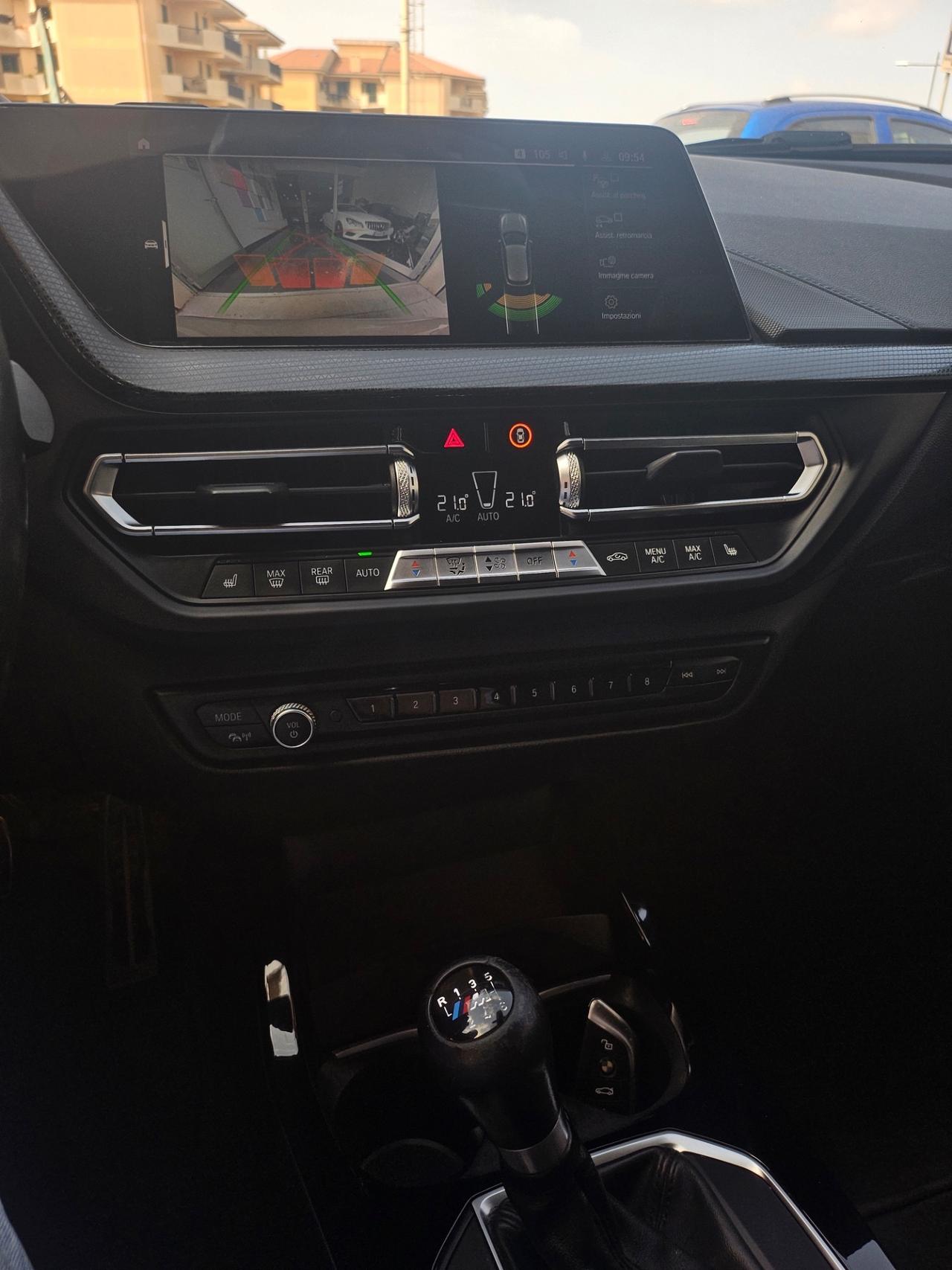 Bmw 118 118d 5p. Msport