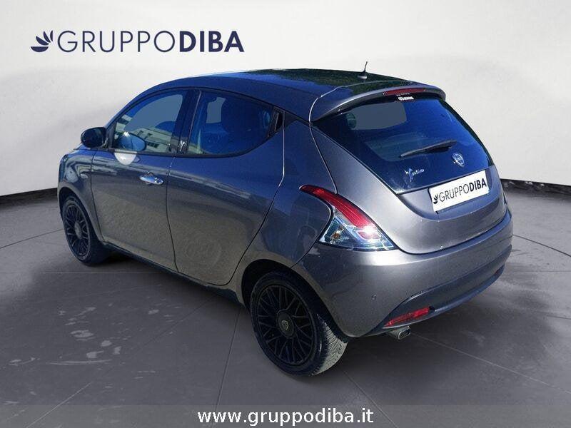 Lancia Ypsilon III 2011 Benzina 1.2 8v Gold 69cv