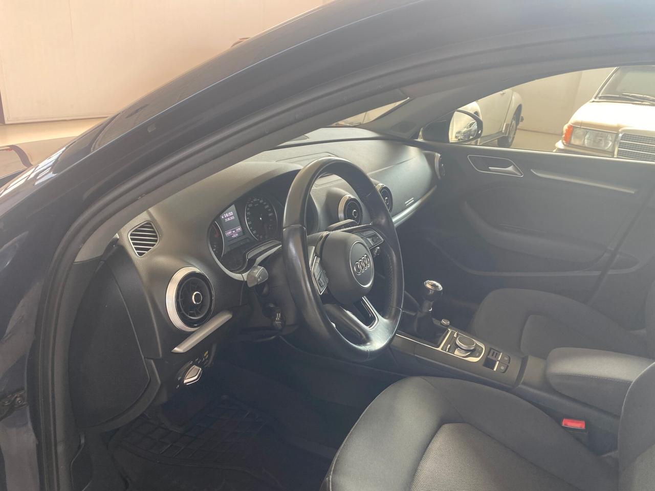 Audi A3 1.6 TDI 116 CV Business