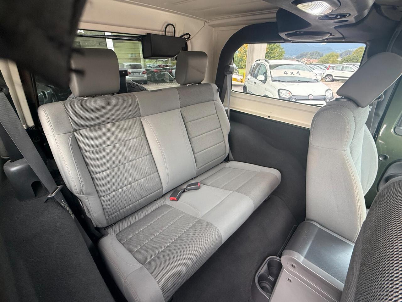Jeep Wrangler 2.8 CRD Sahara Auto "GANCIO TRAINO"