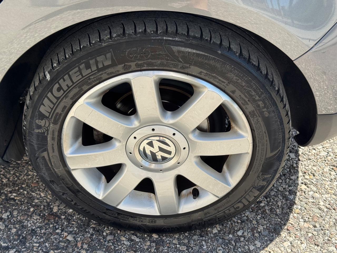 Volkswagen Golf 5 Plus 1.6 16V FSI Neopatentati