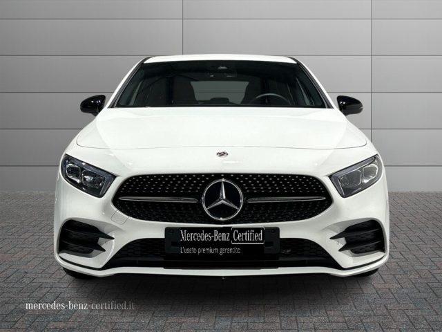 MERCEDES-BENZ A 180 d Auto Premium Navi