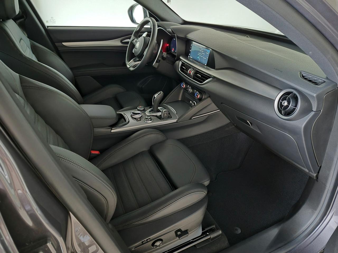 Alfa Romeo Stelvio VELOCE Q4 AT8 2.2 MTJ 210CV TOTAL BLACK C20"